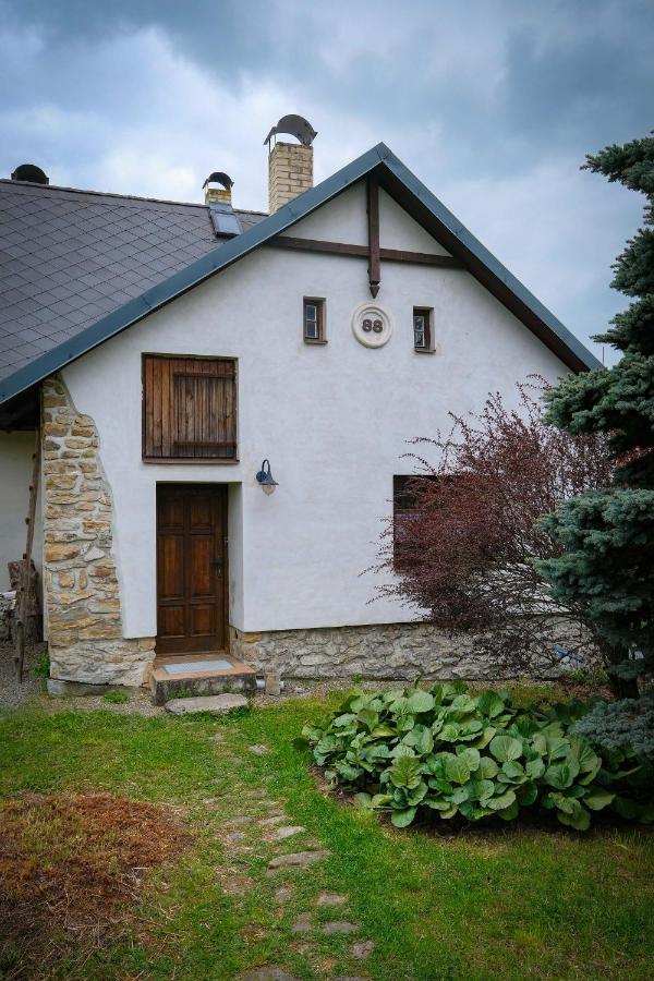 Chalupa na Fryšavě - B&B