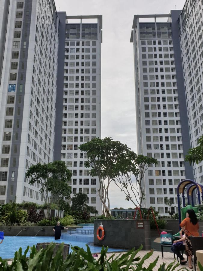M-Town Residence Gading Serpong by J`s Luxury Apartment - B&B