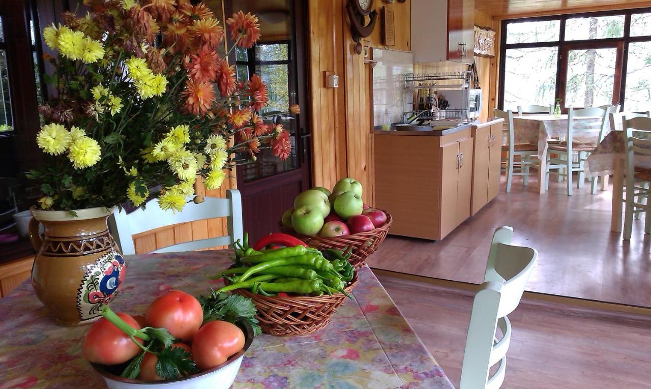 Camera Matrimoniale con Vista Montagna