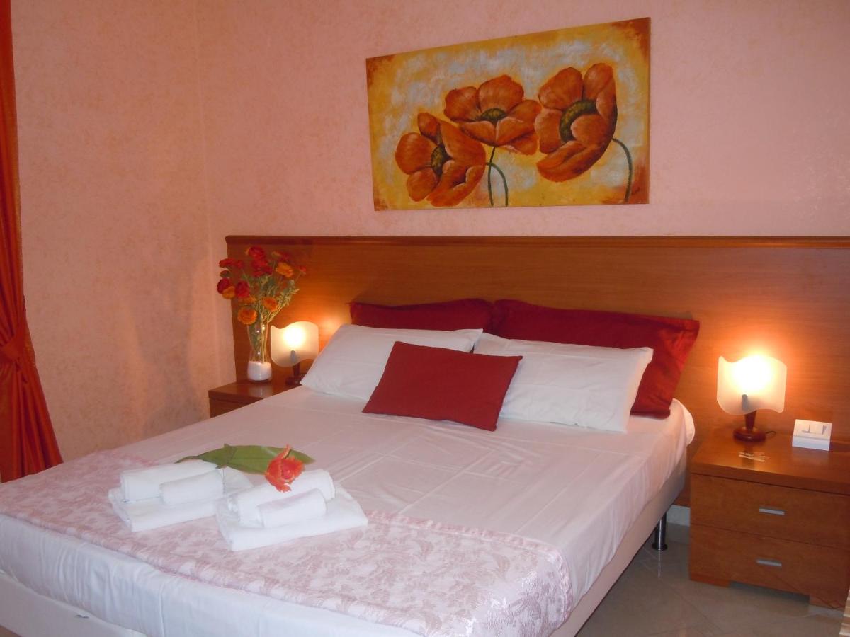 Double or Twin Room with Private External Bathroom