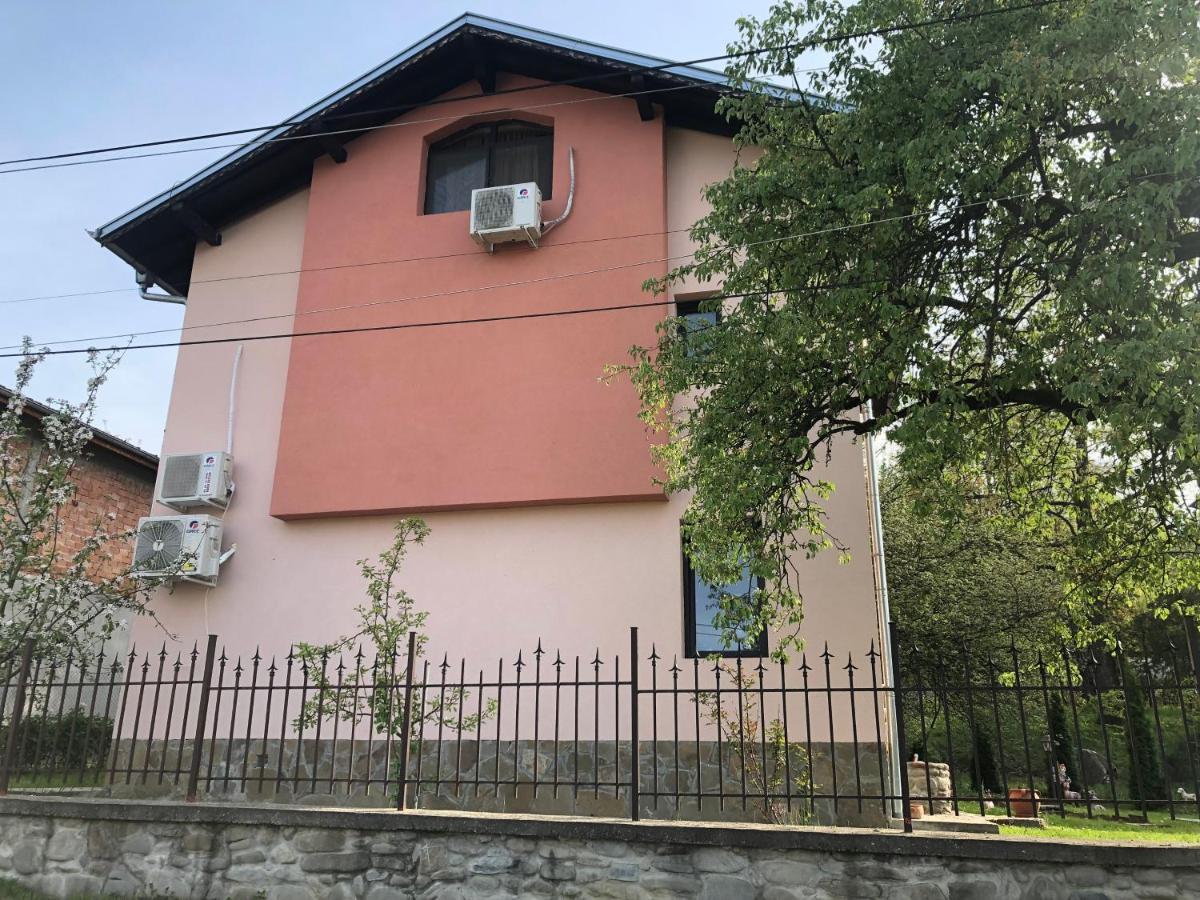 Guesthouse Vanessa - B&B Oreshak