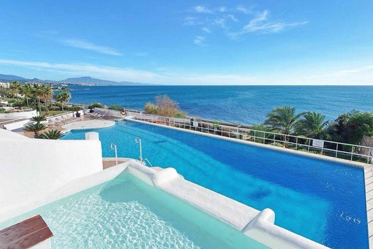 D9 Espectacular y moderno apartamento en primera línea - Estepona - Sinfonia del Mar - B&B Estepona