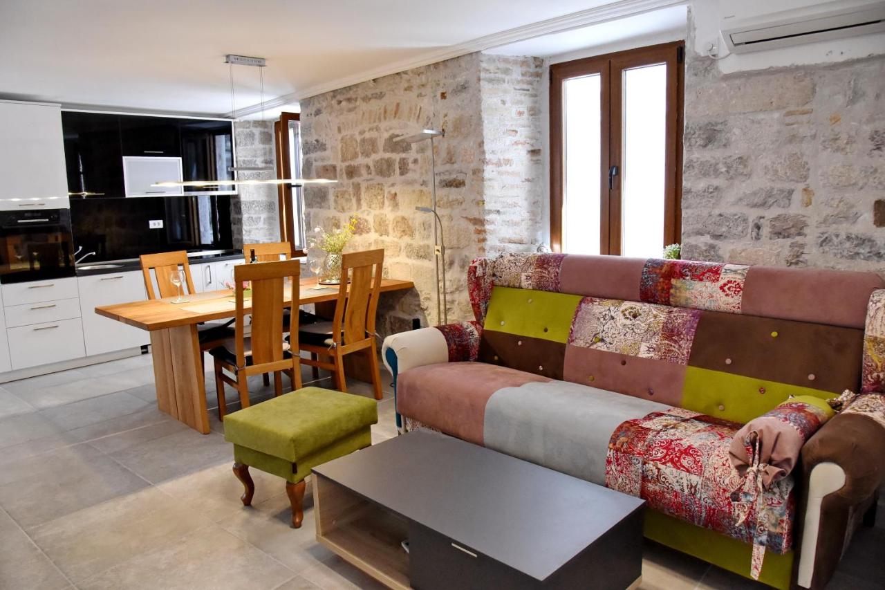 B&B Kotor - Lana & Ena Apartments - Bed and Breakfast Kotor