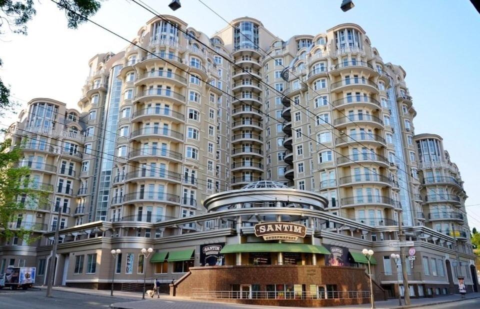 Panoramic 1-BR apartment in the heart of Odessa - B&B Odesa