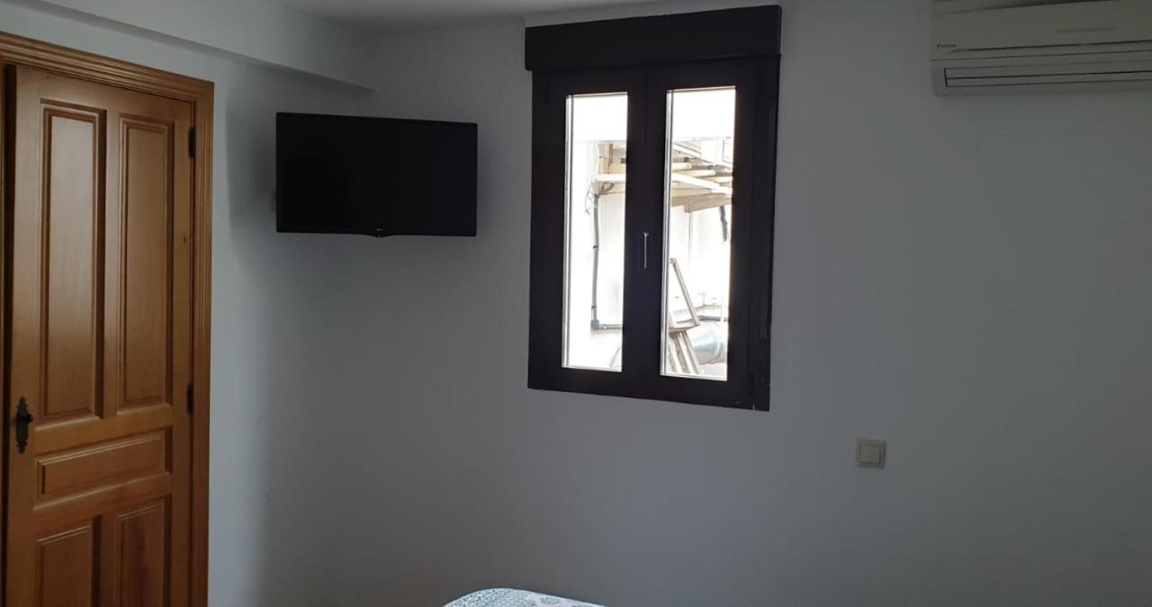 Twin Room with Shared Bathroom