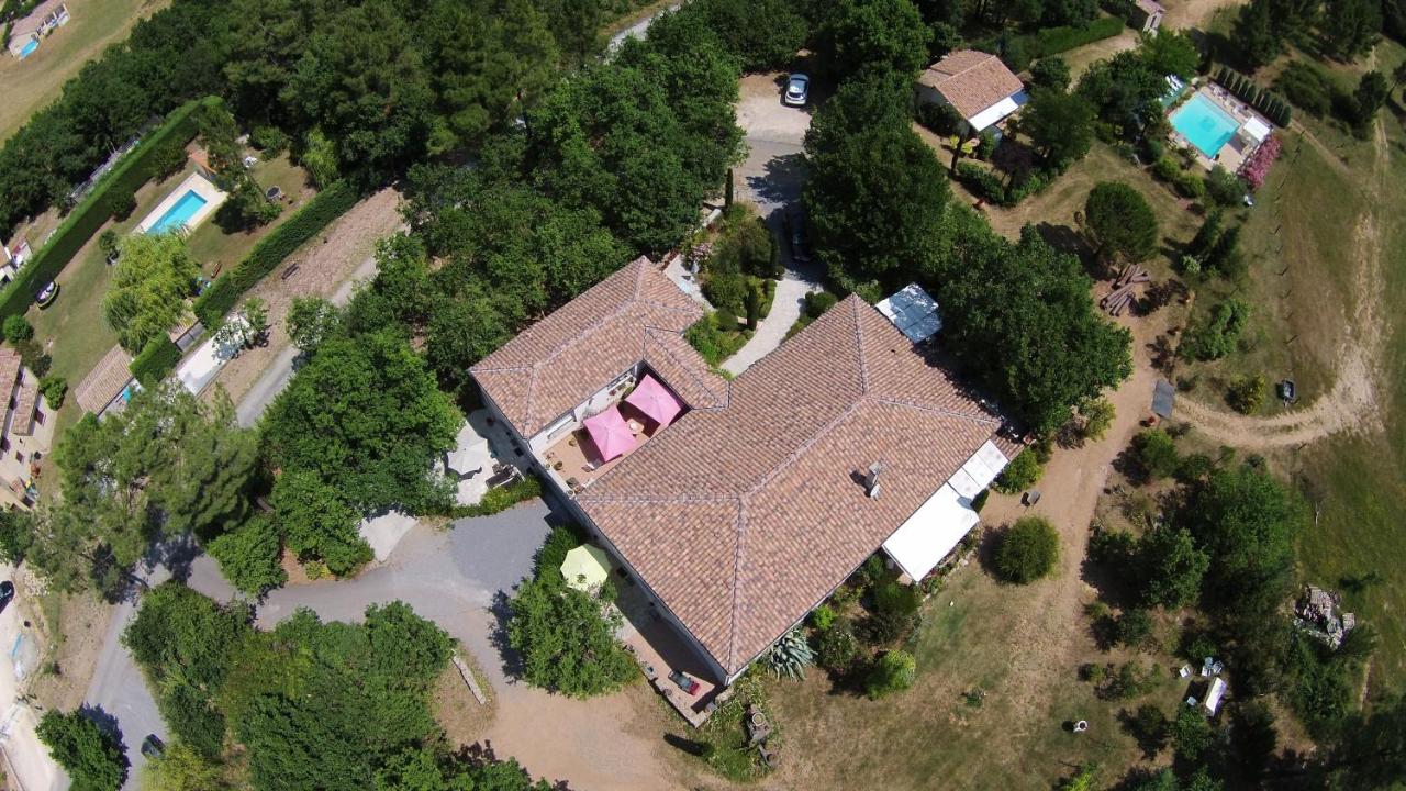 DOMAINE DU PLANAS - PATIO - Bed and Breakfast