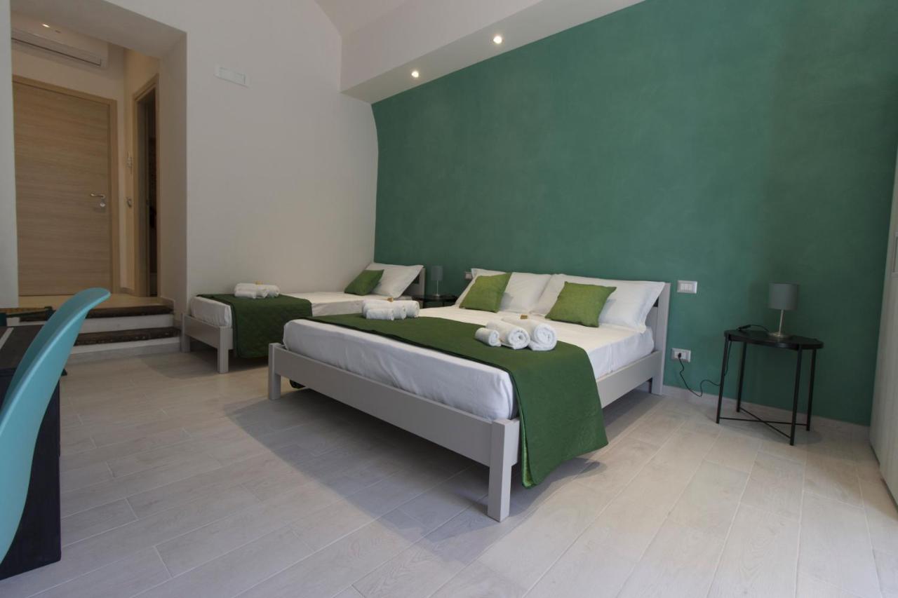 Dreibettzimmer mit eigenem Bad