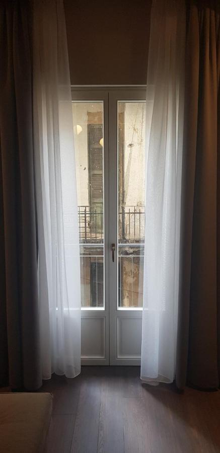 Executive Apartment with Backyard View - R9