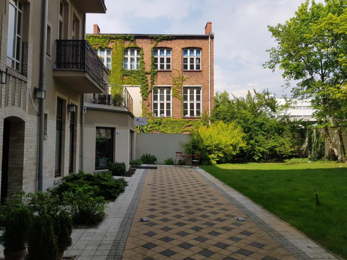 Movie Apartment Jeżyce - B&B