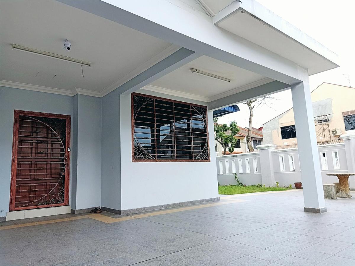 JB Skudai Bukit Mewah 新山士古来民宿 - Near Paradigm Malls - B&B Johor Bahru