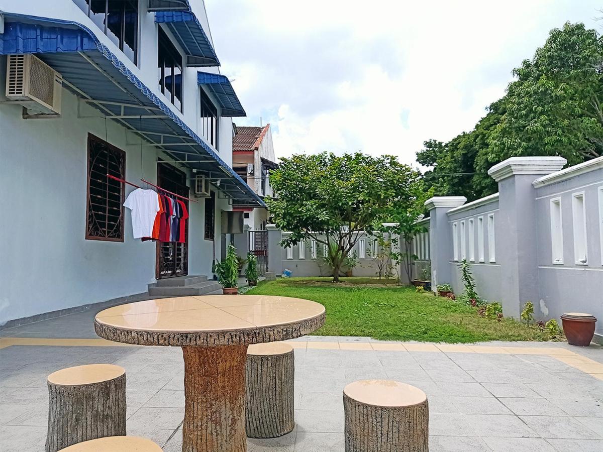 JB Skudai Bukit Mewah 新山士古来民宿 - Near Paradigm Malls - B&B Johor Bahru