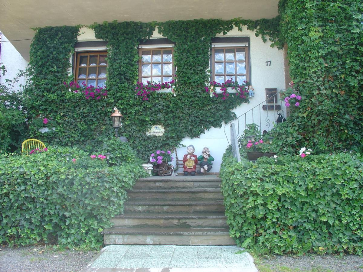 B&B Lindlar - Ferienwohnung Lindlar - Bed and Breakfast Lindlar