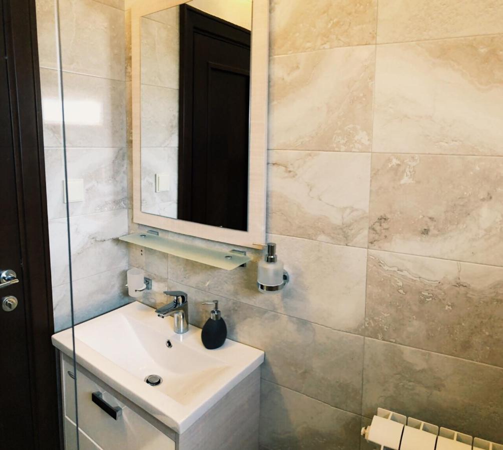 Galiot Apartman - B&B Ðenovići