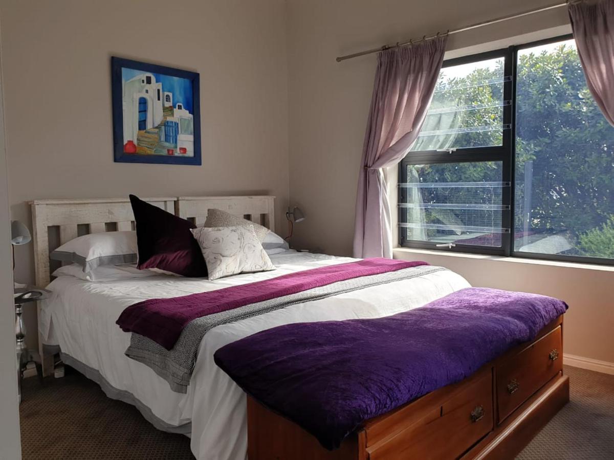 B&B Hermanus - Indigo Place - Blue - Bed and Breakfast Hermanus