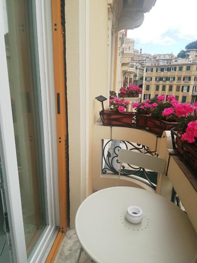 Driepersoonskamer met Eigen Badkamer en Balkon