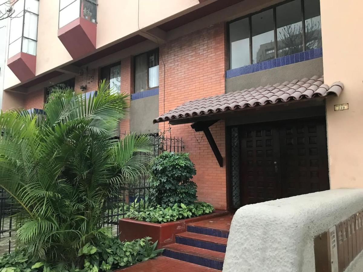 B&B Lima - Tezza Apartment two blocks from the American Embassy - Bed and Breakfast Lima