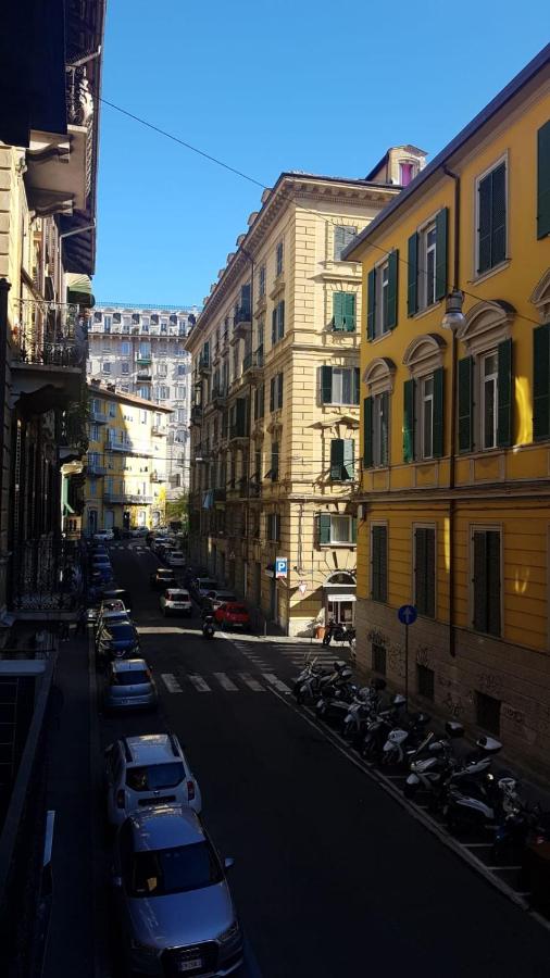 Casa222 - stylish apartment La Spezia Old Town - 5' station to Cinque Terre - B&B La Spezia