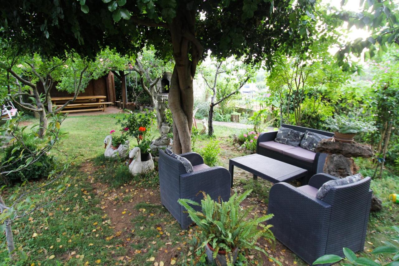 Apartmani Nado Majica - B&B Sveti Filip i Jakov