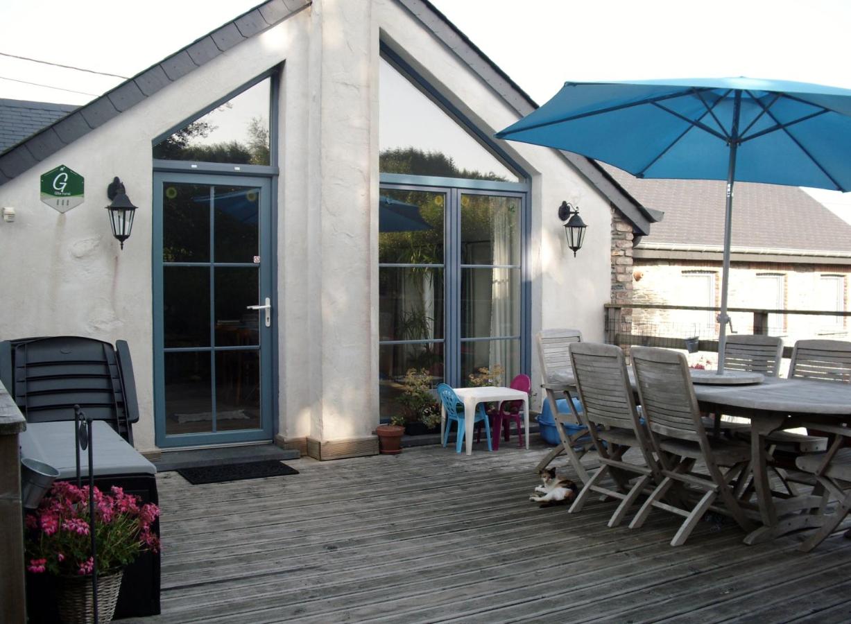 Two-Bedroom House (4-6 Adults)