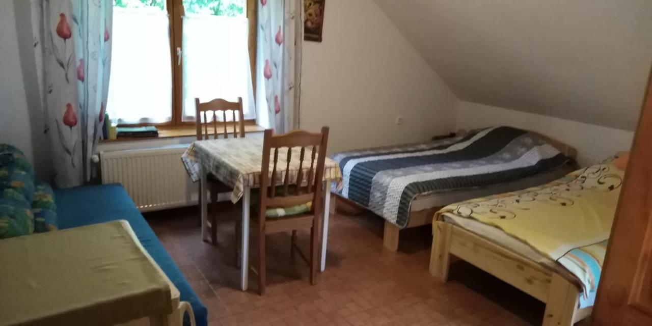 Double or Twin Room with Shower