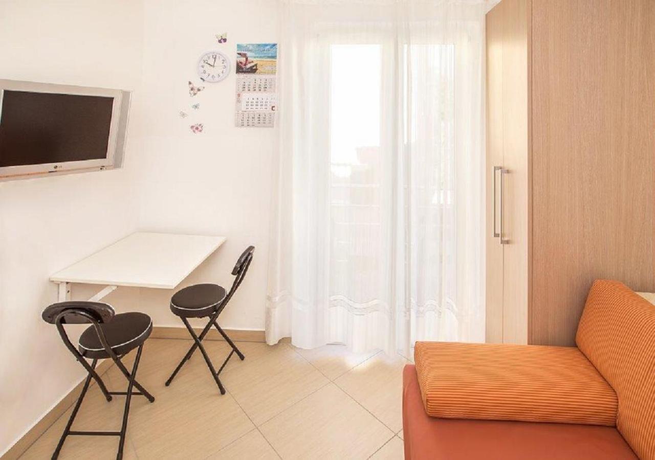 Studio with Balcony
