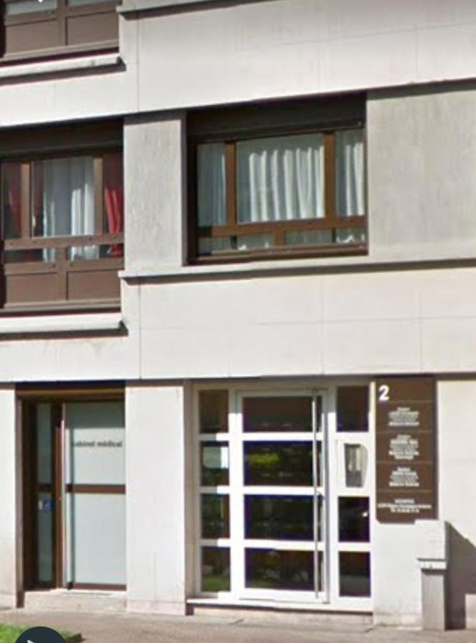 BedinReims cozy apartment parking and wifi free ideal 4 Adultes et 2 Enfants - B&B