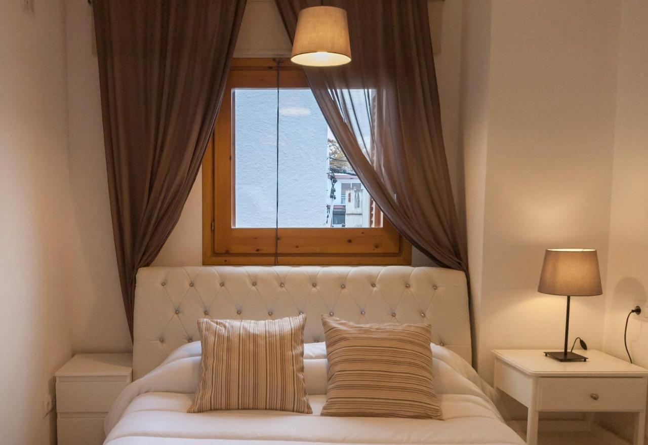 Lets Holidays Mediterranean apartment 3 minutes to the beach 2 - B&B Tossa de Mar