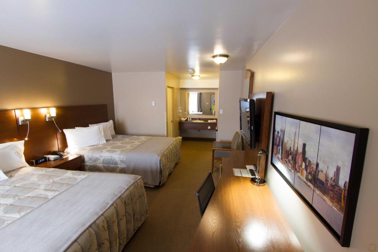 Superior Queen Room with Two Queen Beds