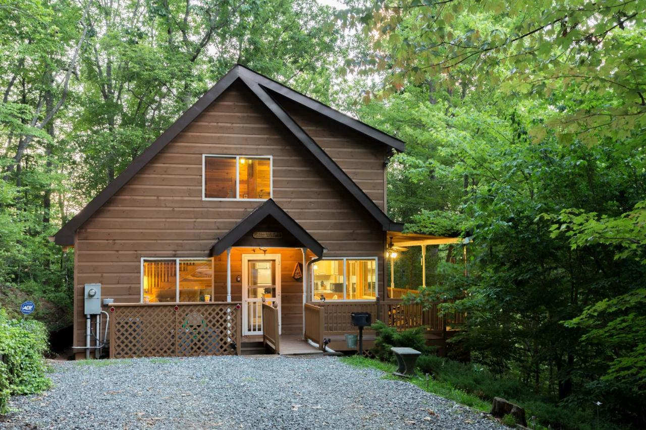 2 Bed 2 Bath Vacation home in Whittier V - Chambres d’hôtes