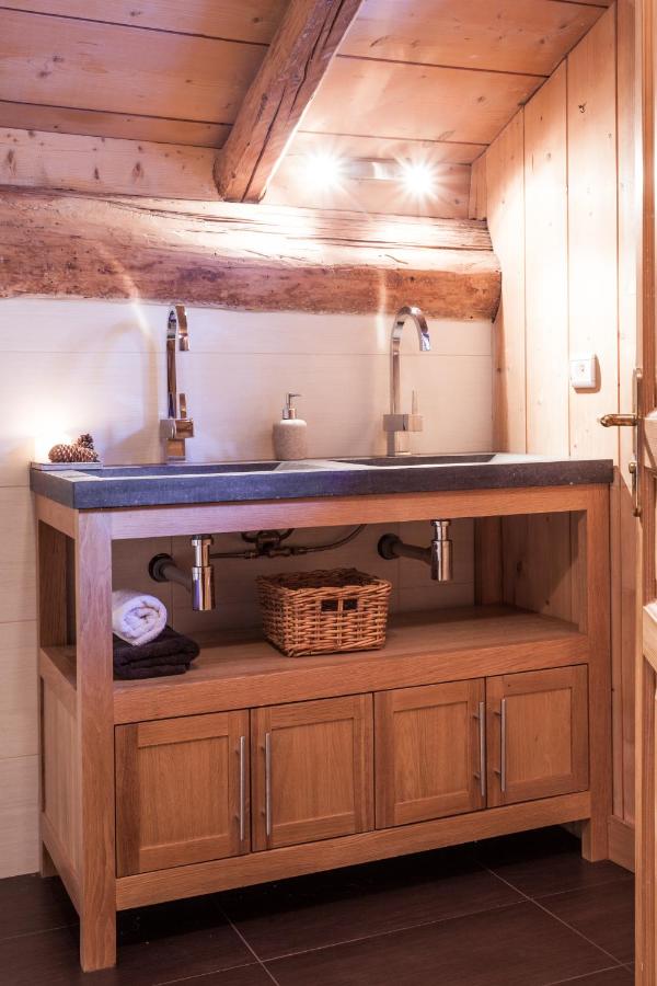 Familiekamer met Eigen Badkamer