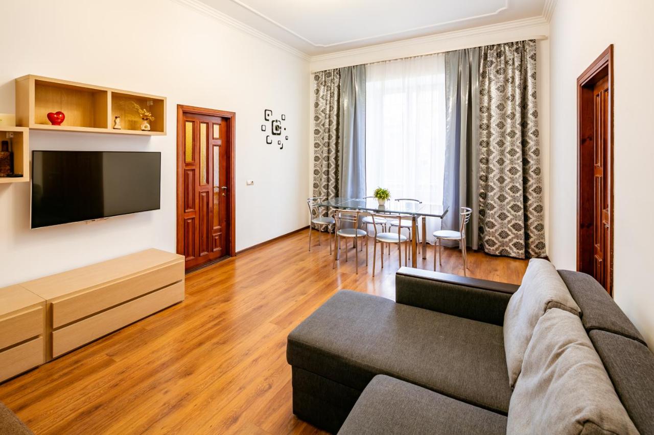 B&B Lviv - BV Apartments Exquisite - Bed and Breakfast Lviv