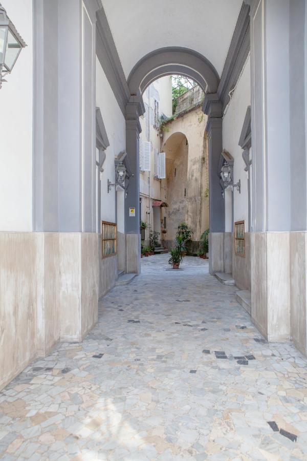 NapoliCentro Mare - Sea View Rooms & Suites - B&B