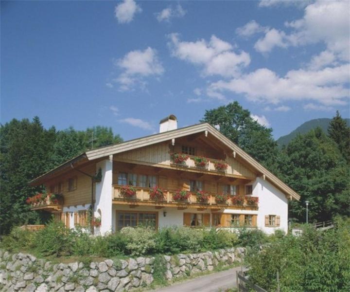 B&B Kreuth - Gaestehaus Lesch - Bed and Breakfast Kreuth