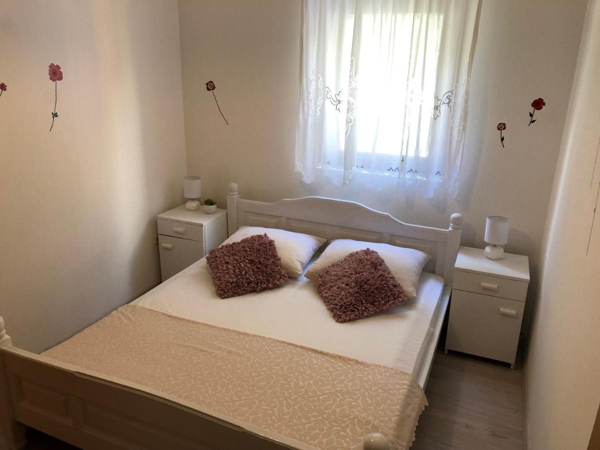 Apartments Vrdoljak - Ferienwohnung Pag