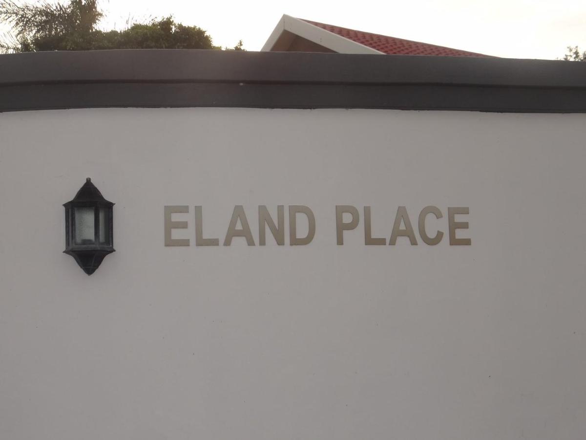 Eland Place Self Catering Guest House - Ferienwohnung