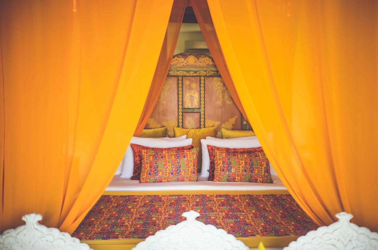 Deluxe King Suite