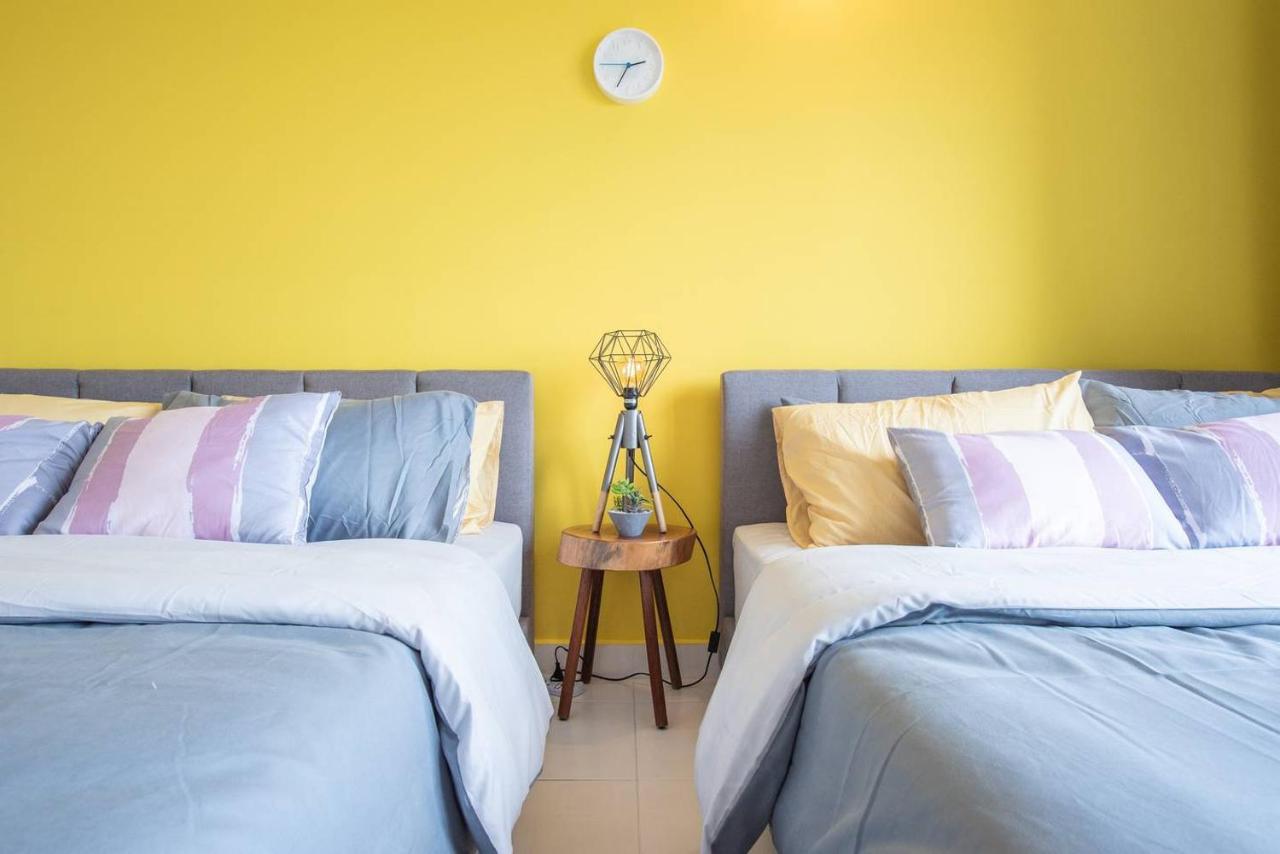 B&B Puchong Batu Dua Belas - SetiaWalk {BIG GROUP}12Pax WIFI 2C'Park IOI SUNWAY SUBANG USJ - Bed and Breakfast Puchong Batu Dua Belas