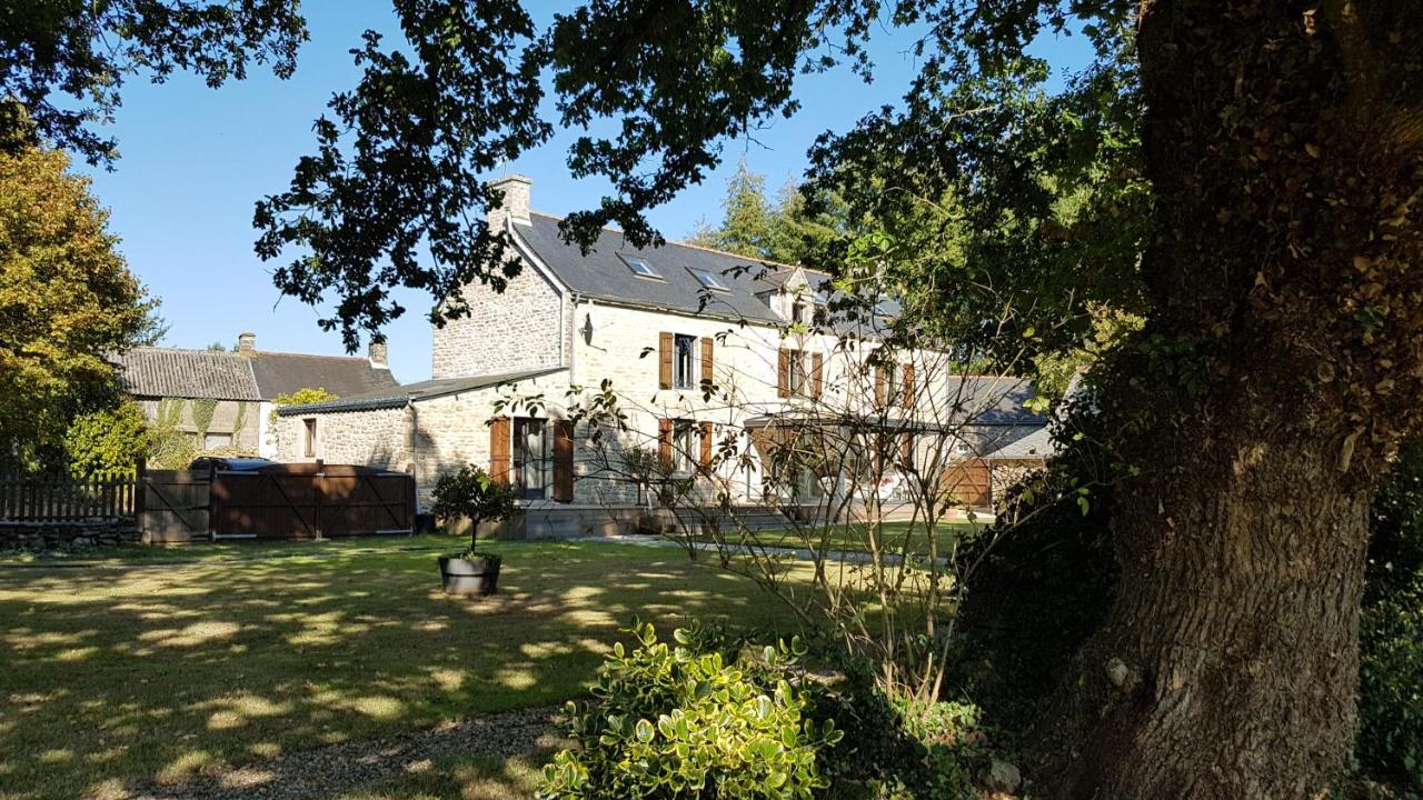 B&B Plumelec - le jardin des chênes - Bed and Breakfast Plumelec