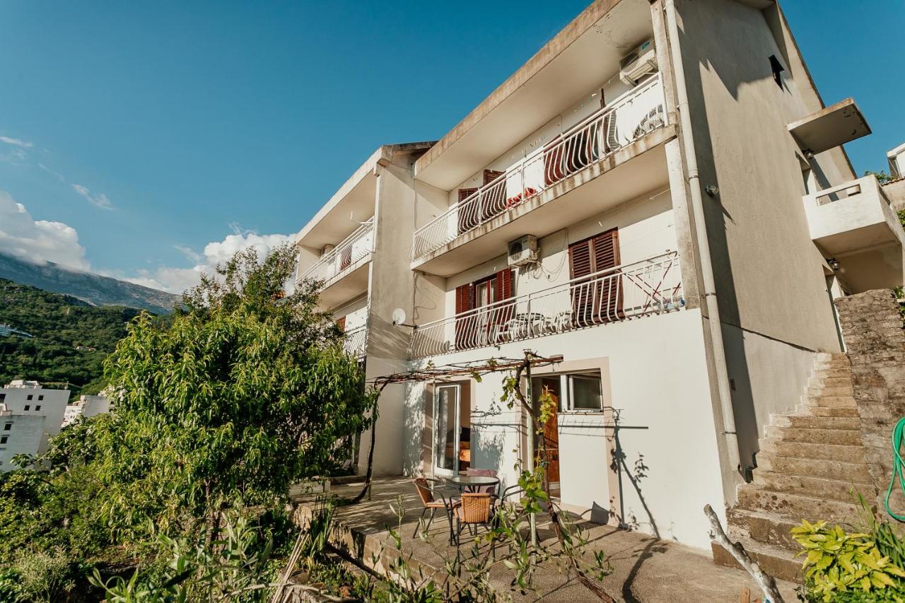 Apartmani Lovor - B&B