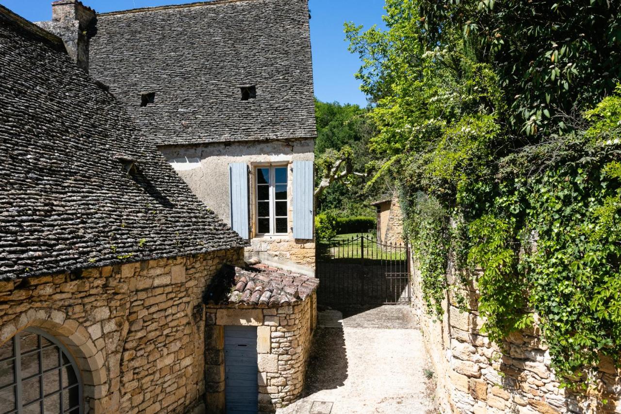 Au coeur de Beynac, superbe maison du 14ème siècle avec jardin panoramique - B&B