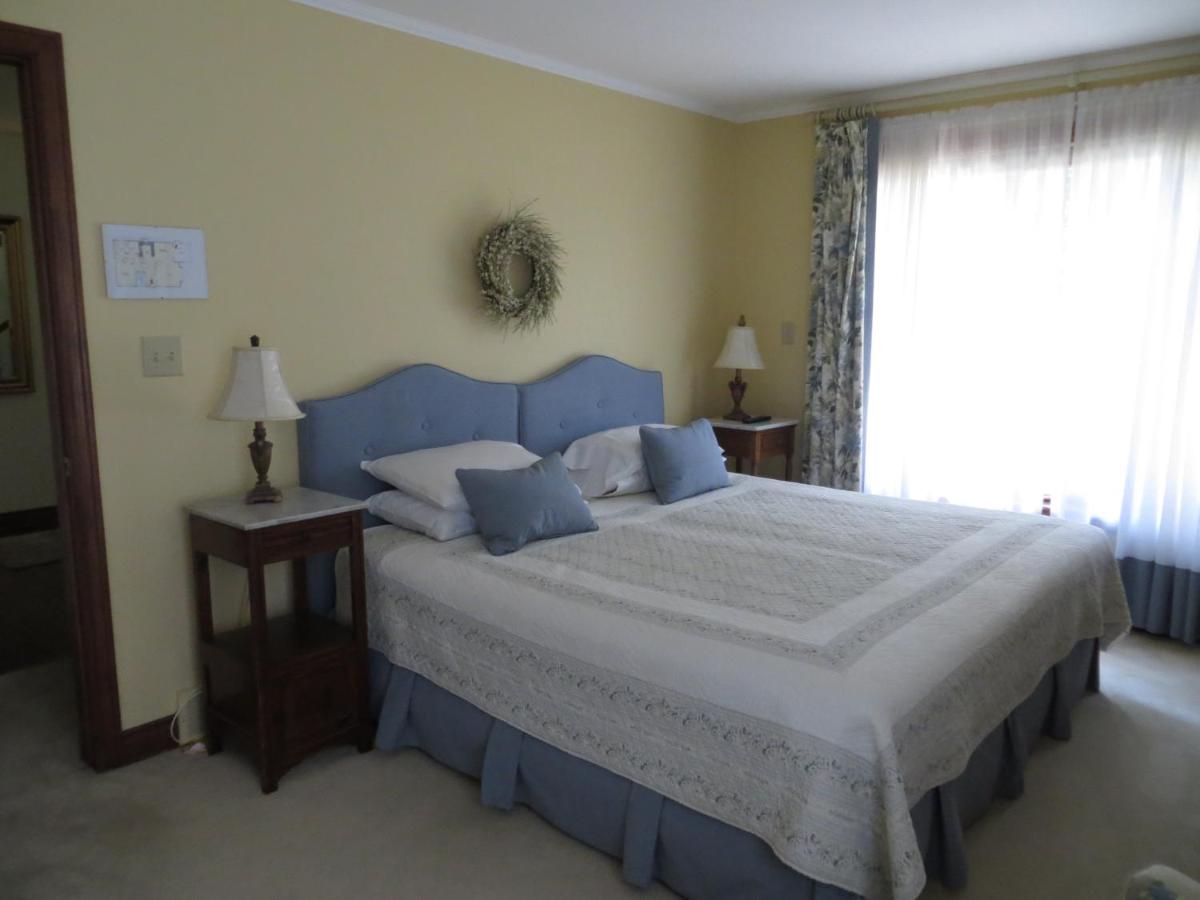 Kamer met Kingsize Bed