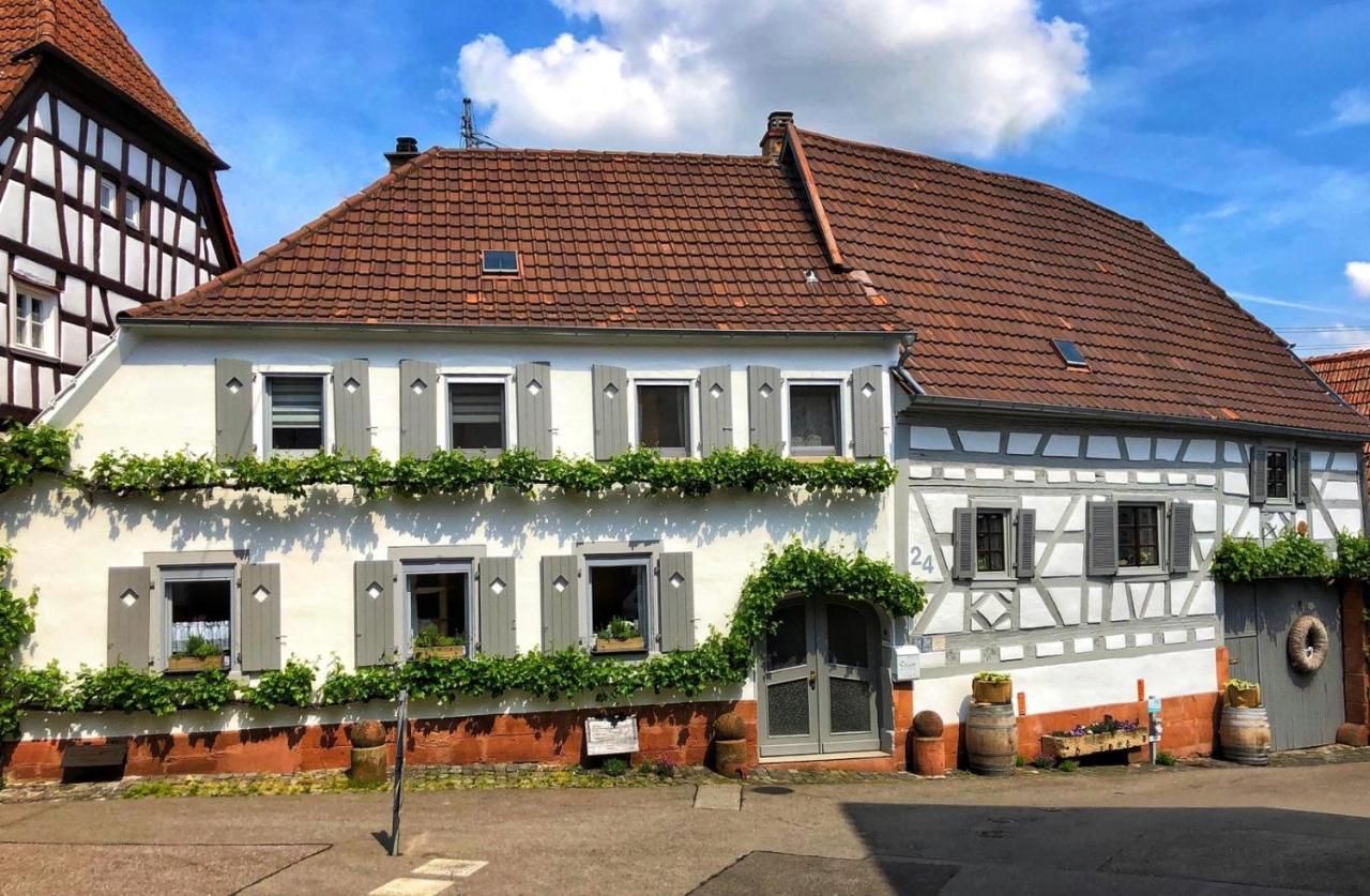 B&B Gleiszellen-Gleishorbach - Ferienwohnung Sambachhaus - Bed and Breakfast Gleiszellen-Gleishorbach