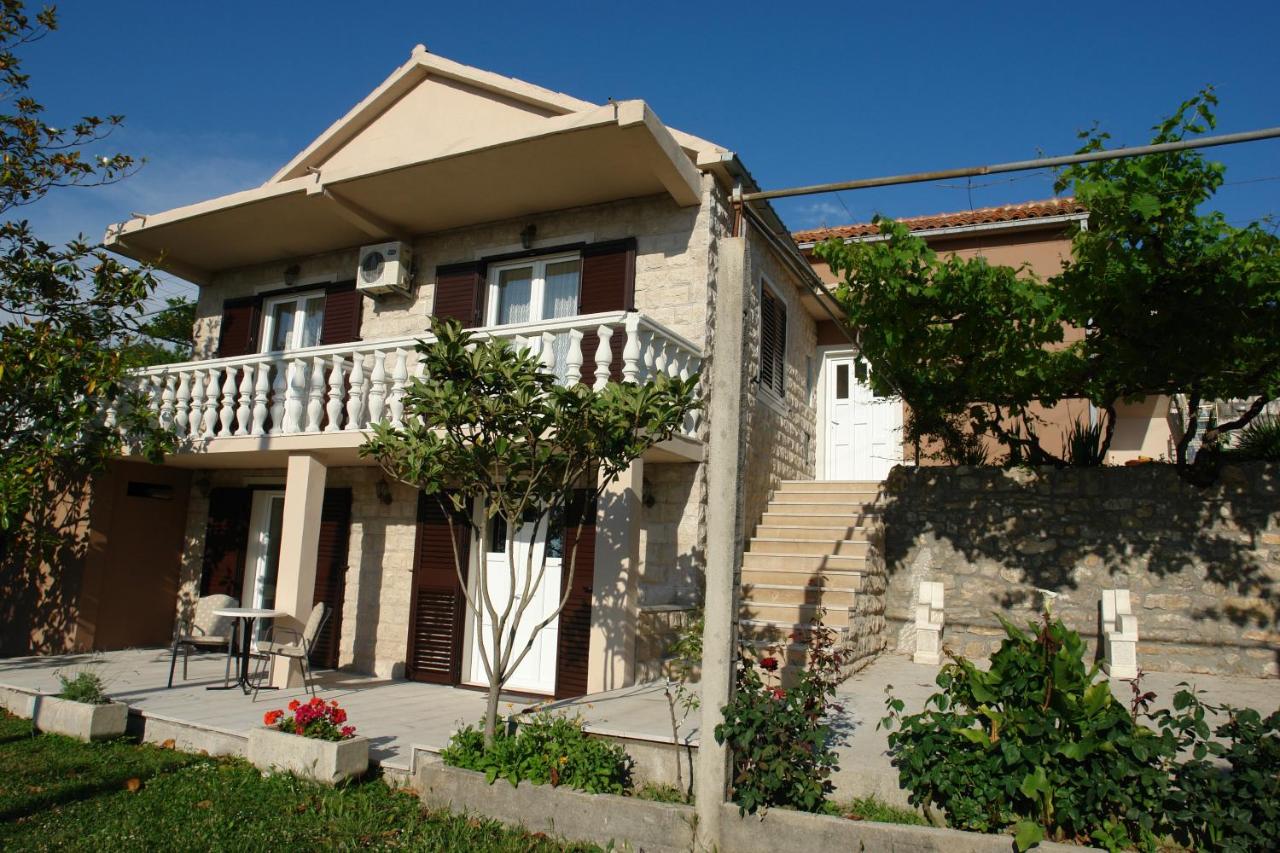 B&B Budva - R&B Apartments - Bed and Breakfast Budva