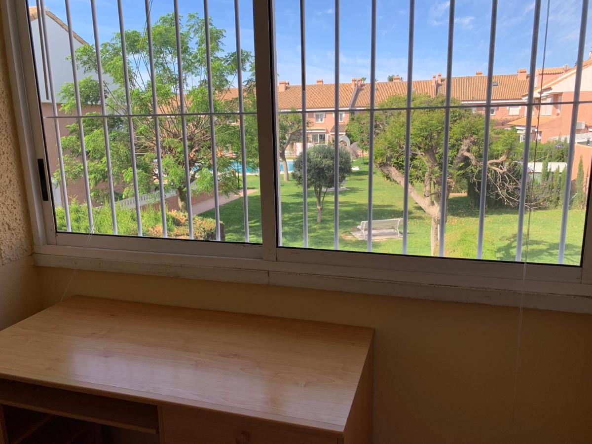 Deluxe Bungalow with Garden View