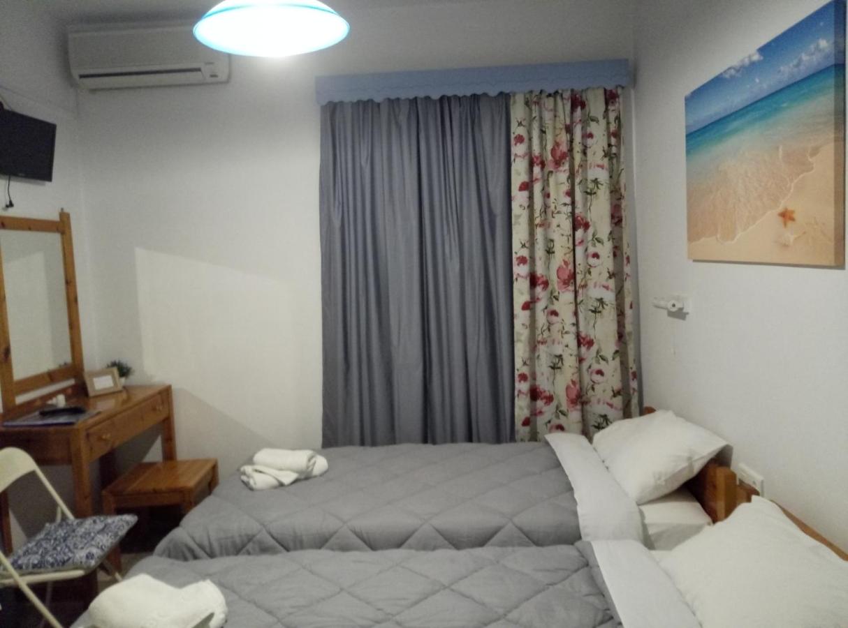 Panos Studios - B&B Poros