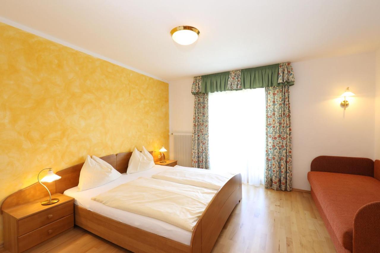 Appartamento Comfort con 1 Camera da Letto, Balcone e Vista Lago