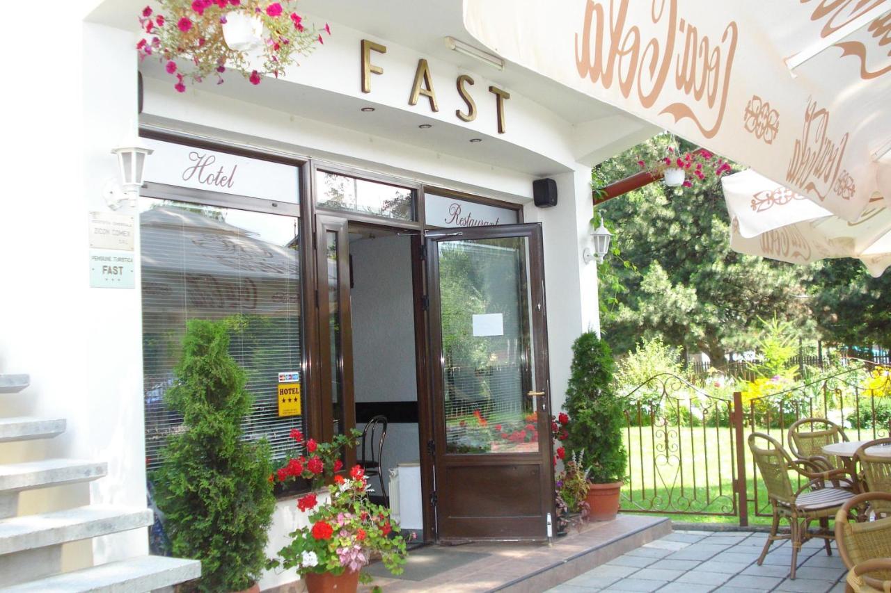 B&B Radauti - Pension Hotel Fast - Bed and Breakfast Radauti