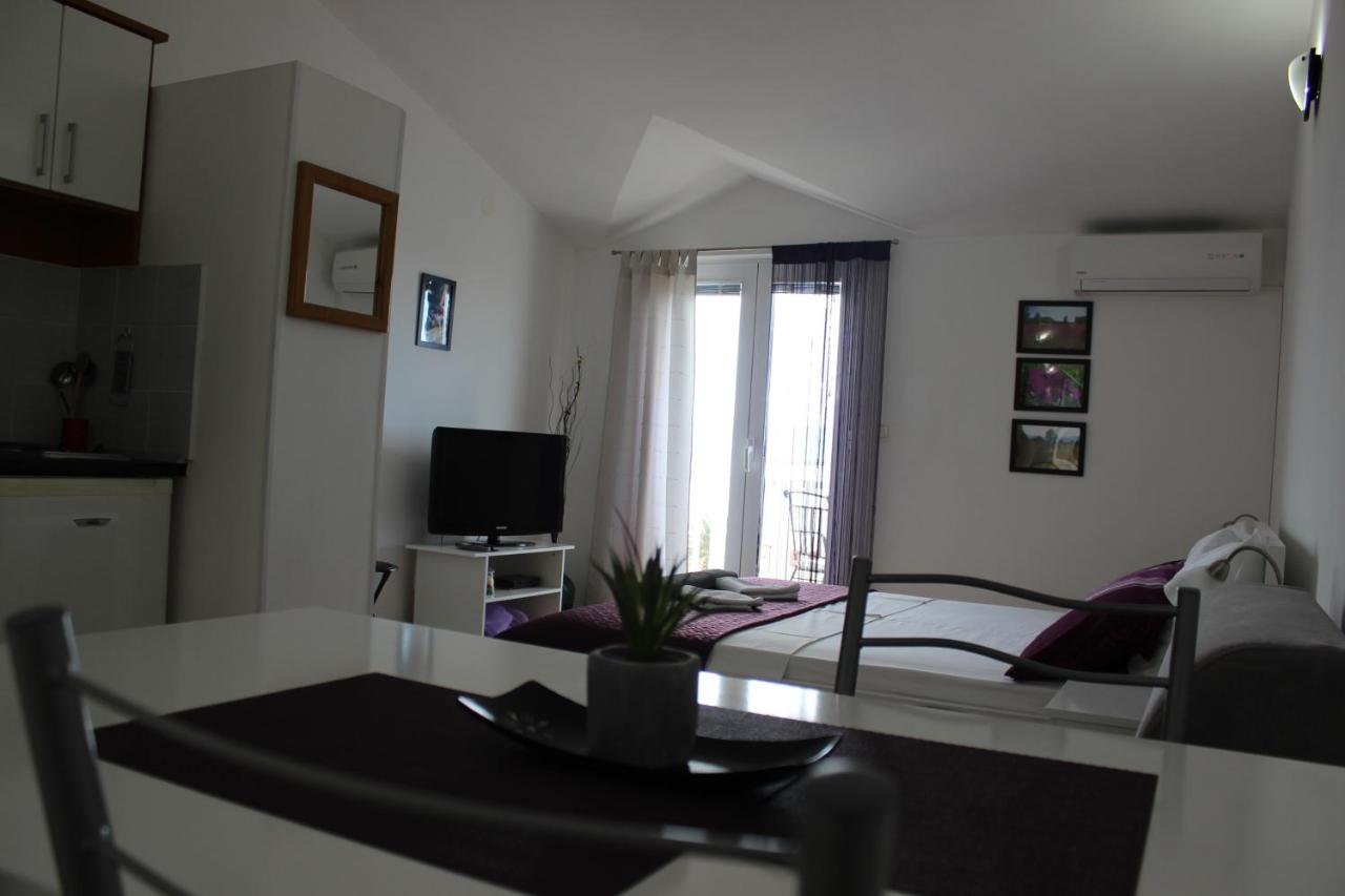 Studio with Sea View