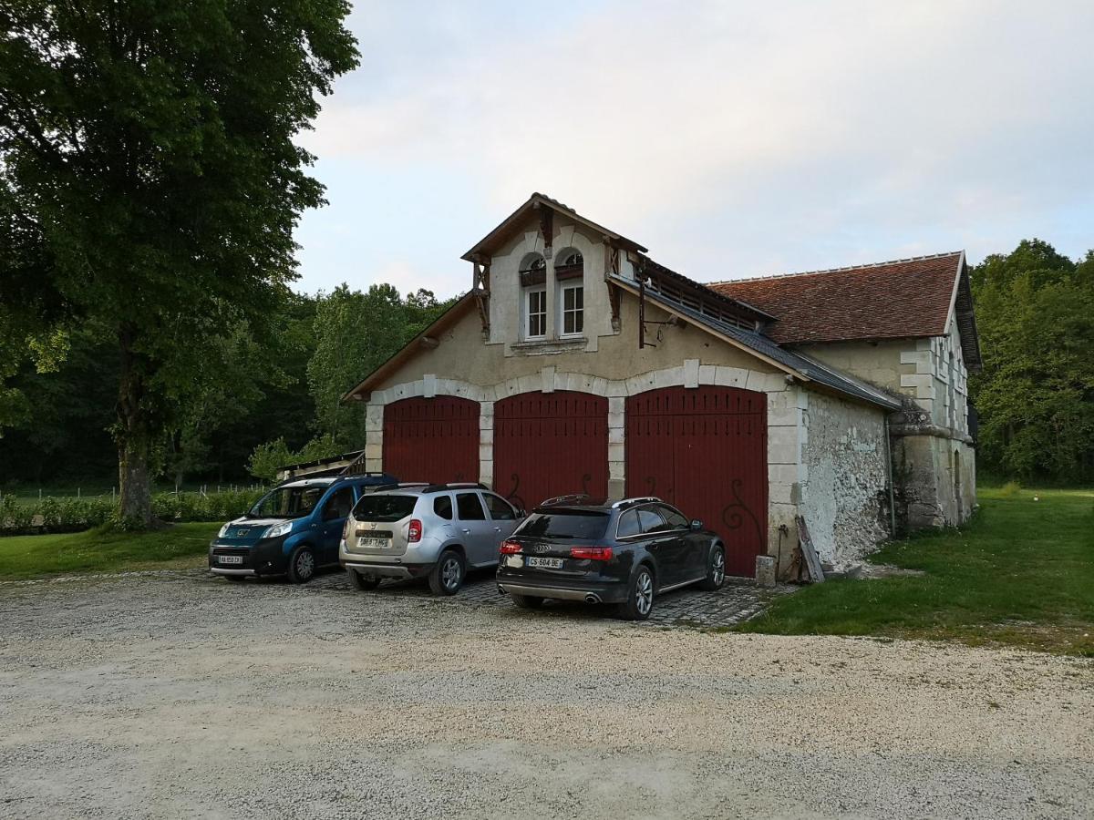 studio avec terrasse Abbaye d'Aiguevive - Ferienwohnung
