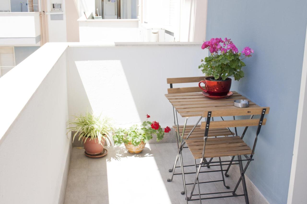 Triple Room with Private Bathroom and Balcony
